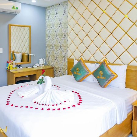 Silk Hotel Хошимін Екстер'єр фото