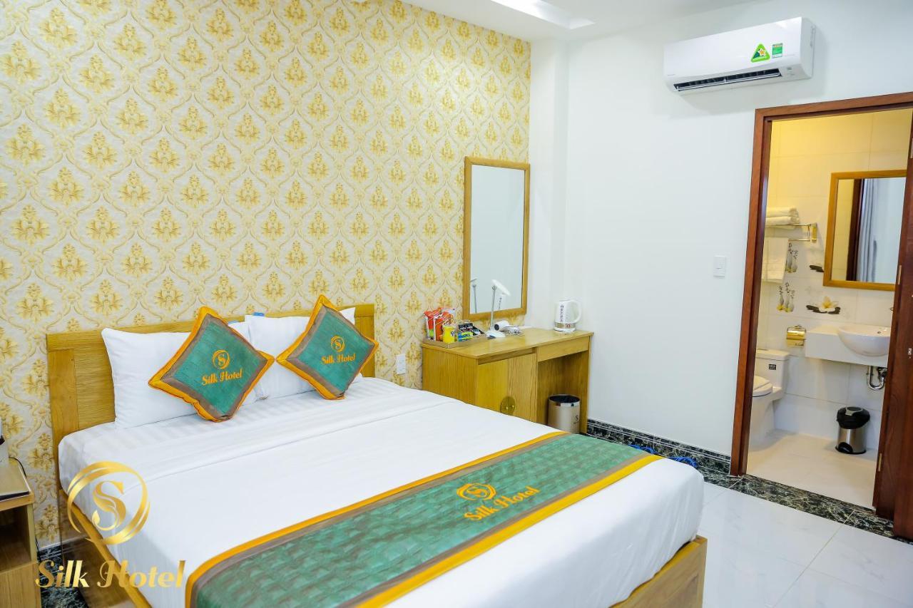 Silk Hotel Хошимін Екстер'єр фото